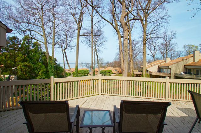 6 Windward 6, Glen Cove, NY 11542