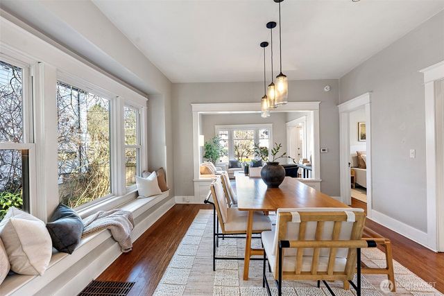 827 NW 61st Street, Seattle, WA 98107