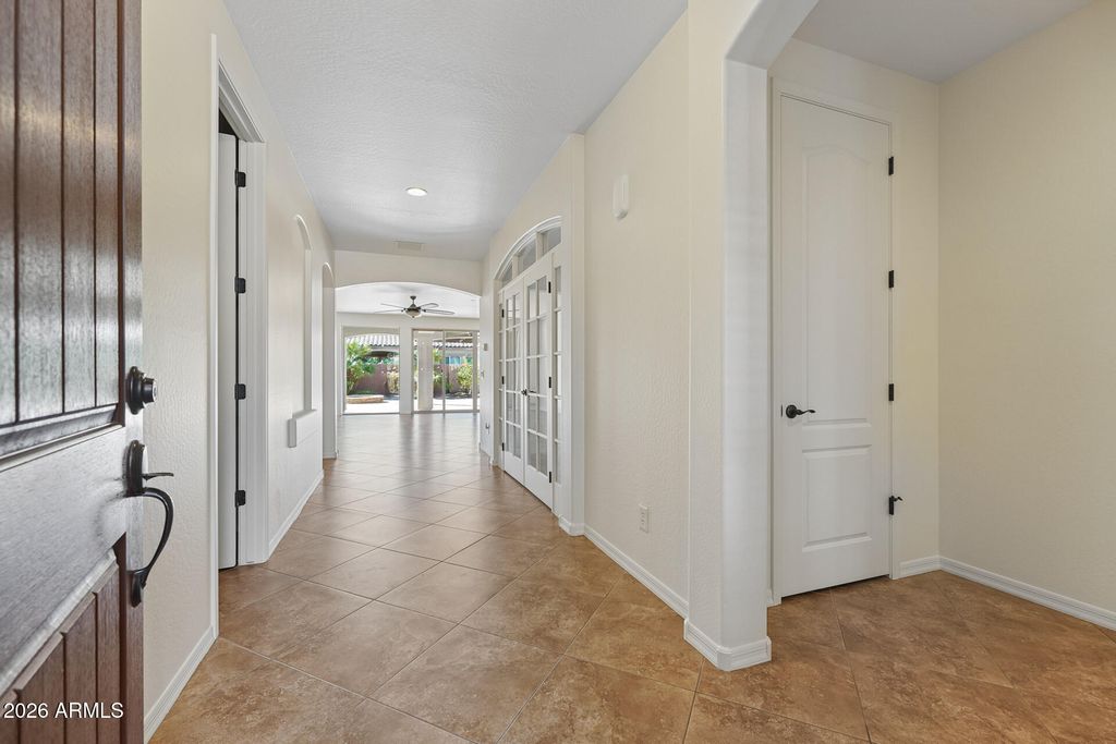 1633 E NIGHTINGALE Lane, Gilbert, AZ 85298 — photo 2
