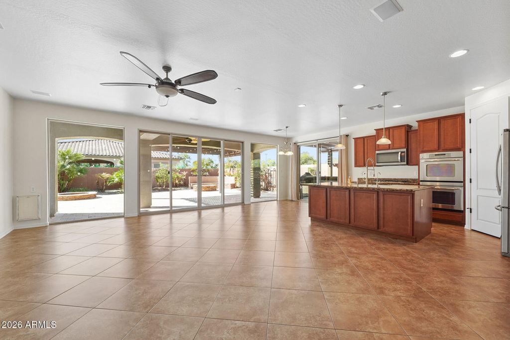 1633 E NIGHTINGALE Lane, Gilbert, AZ 85298 — photo 4