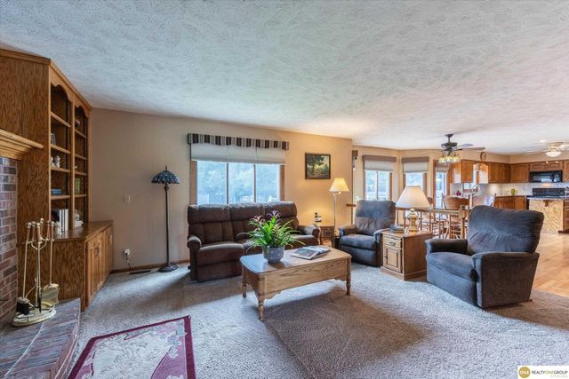 9005 Washington Street, Omaha, NE 68127