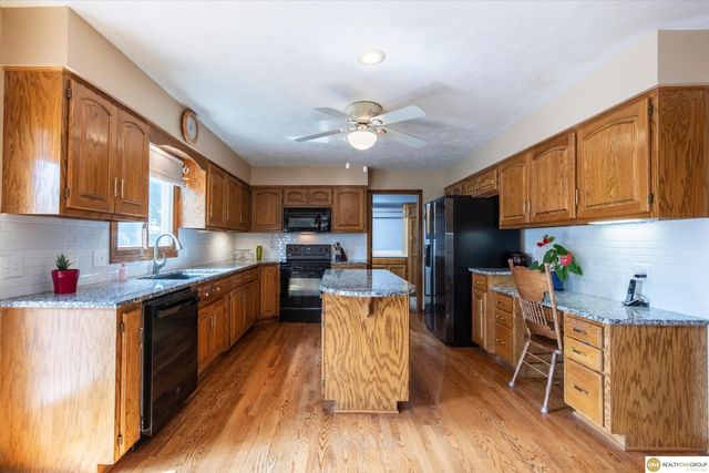 9005 Washington Street, Omaha, NE 68127
