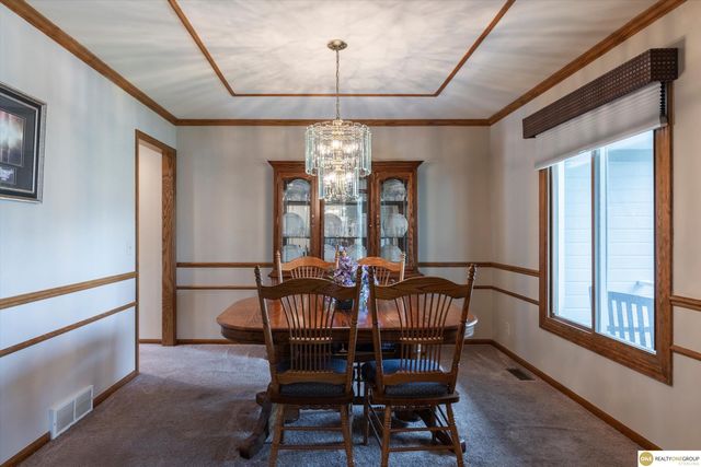 9005 Washington Street, Omaha, NE 68127