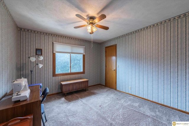 9005 Washington Street, Omaha, NE 68127