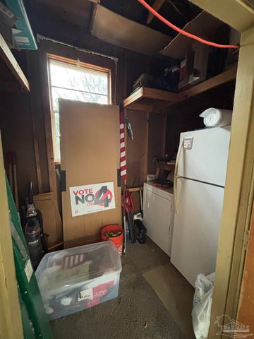 1811 Dewrell Sq, Pensacola, FL 32504