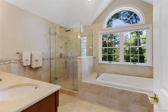 33 Walters Avenue, Cold Spring Harbor, NY 11724