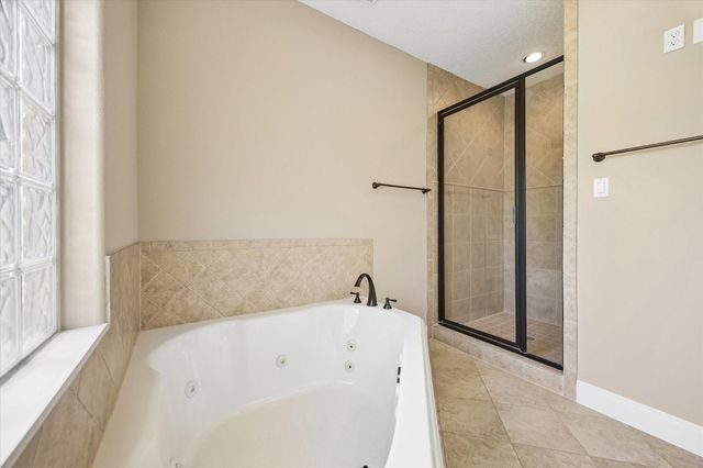 18715 N Thomas Shore Drive, Cypress, TX 77433