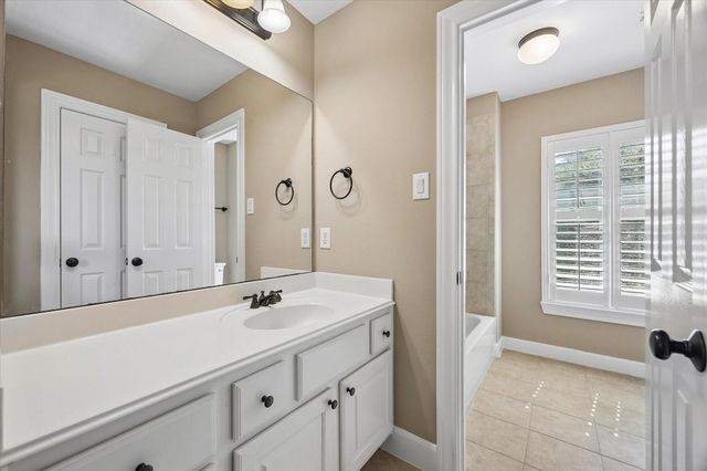 18715 N Thomas Shore Drive, Cypress, TX 77433