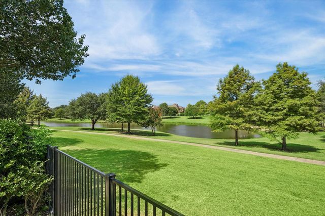 18715 N Thomas Shore Drive, Cypress, TX 77433