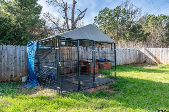 112 Summit Cv, Jacksonville, TX 75766