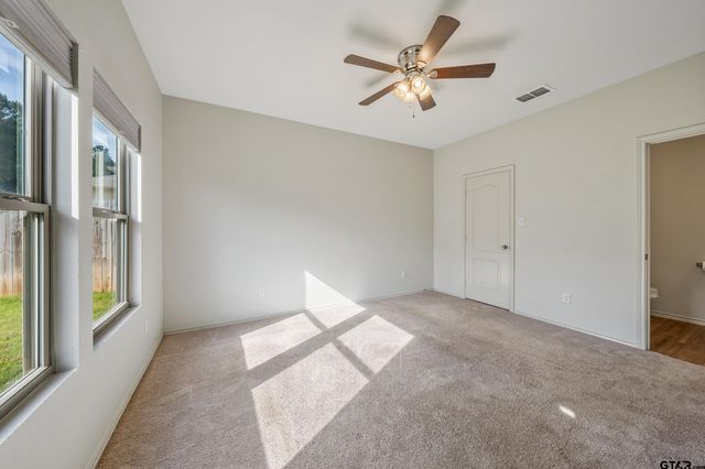 112 Summit Cv, Jacksonville, TX 75766