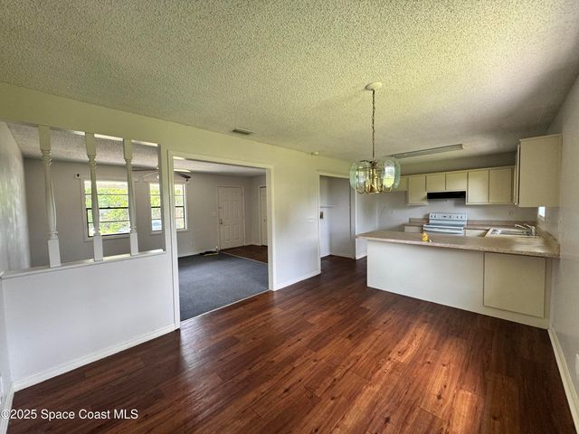 1078 Altamira Street NW, Palm Bay, FL 32907