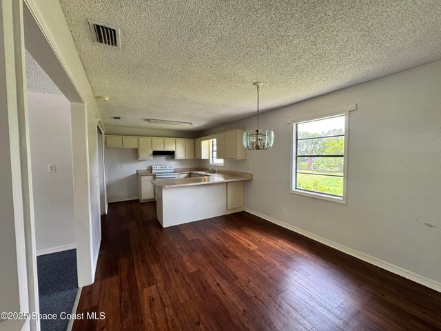 1078 Altamira Street NW, Palm Bay, FL 32907