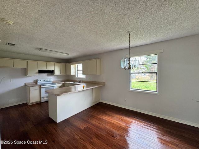 1078 Altamira Street NW, Palm Bay, FL 32907