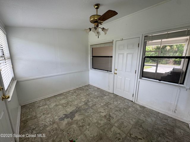 1078 Altamira Street NW, Palm Bay, FL 32907