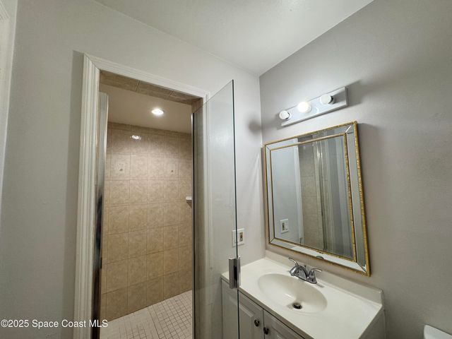 1078 Altamira Street NW, Palm Bay, FL 32907