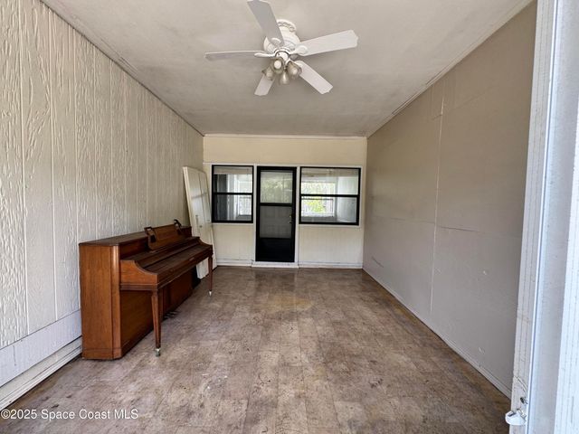 1078 Altamira Street NW, Palm Bay, FL 32907