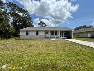 1078 Altamira Street NW, Palm Bay, FL 32907
