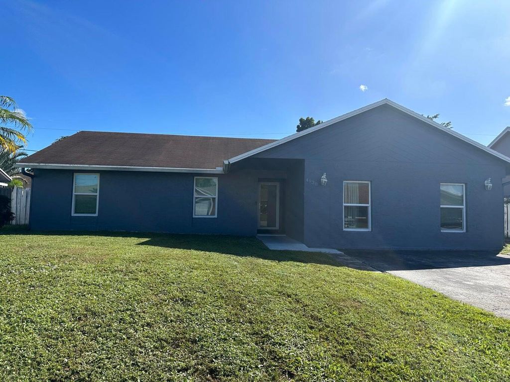 4930 NW 85th Terrace, Lauderhill, FL 33351