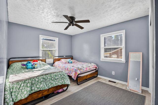 301 Aztec Trail, Georgetown, KY 40324