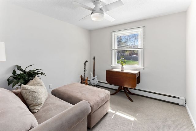 2 Red Coat Ln, Plainville, MA 02762