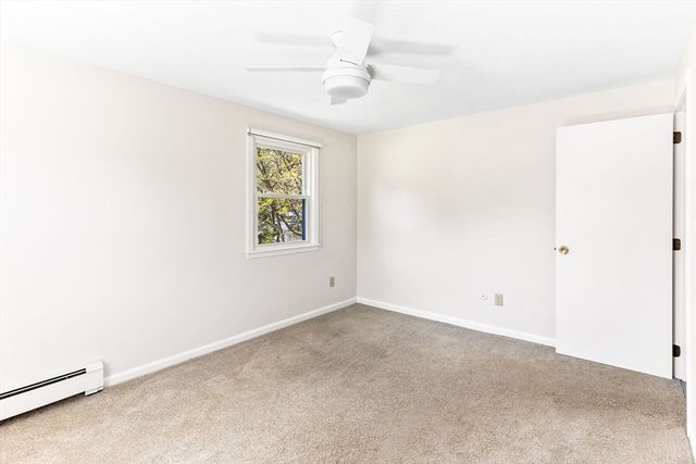 2 Red Coat Ln, Plainville, MA 02762