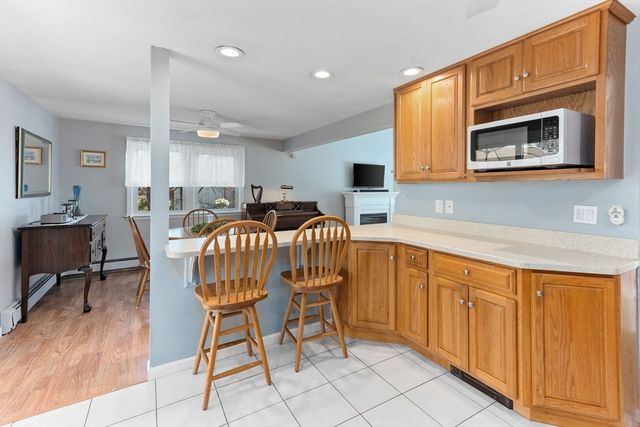 2 Red Coat Ln, Plainville, MA 02762
