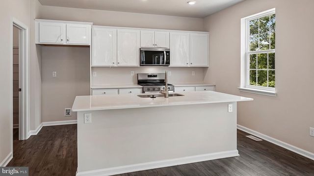 3043 MARTHA WAY, Pennsburg, PA 18073