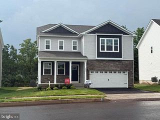 3043 MARTHA WAY, Pennsburg, PA 18073