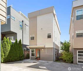 1741 NW 60th Street #B, Seattle, WA 98107