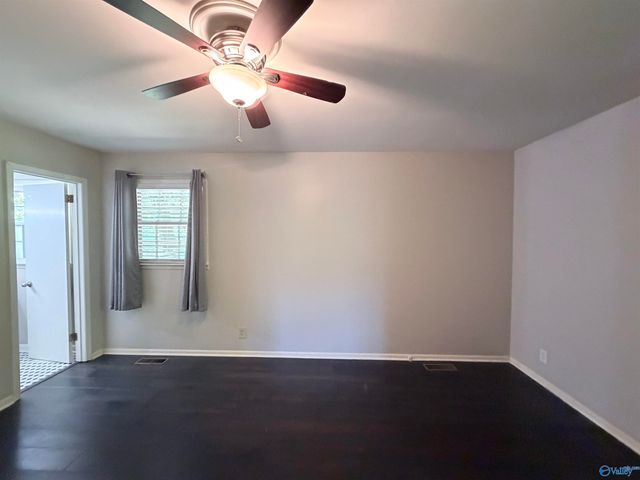 8711 Edgehill Drive SE, Huntsville, AL 35802