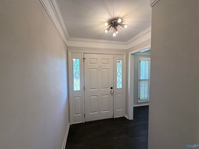 8711 Edgehill Drive SE, Huntsville, AL 35802