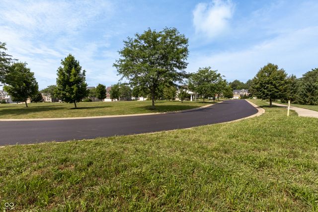 00 Red Fox Circle, Columbus, IN 47201