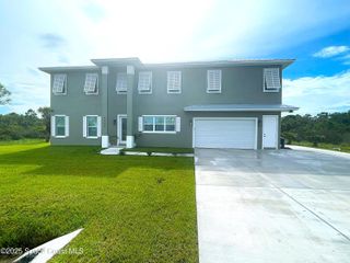 5570 Sanctuary Avenue, Grant, FL 32949