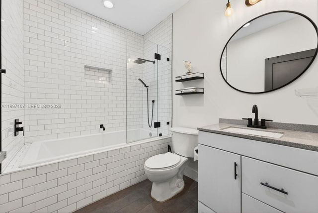 1126 NE 16th Ct, Fort Lauderdale, FL 33305