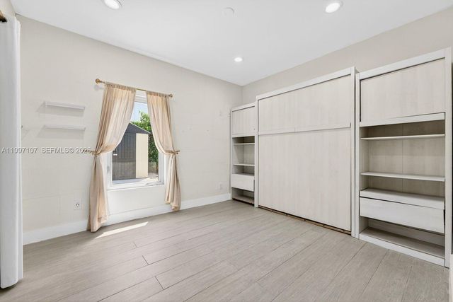 1126 NE 16th Ct, Fort Lauderdale, FL 33305