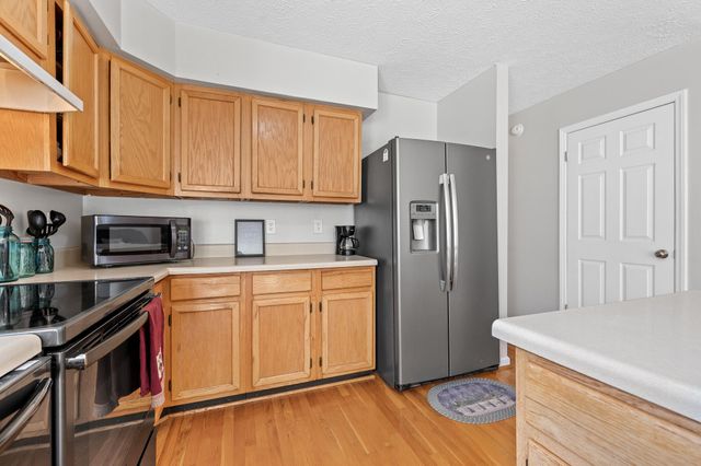 1950 Dundee RD, Huddleston, VA 24104