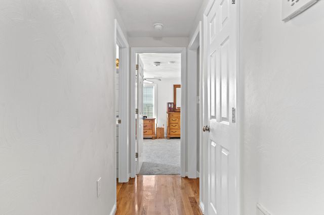 1950 Dundee RD, Huddleston, VA 24104