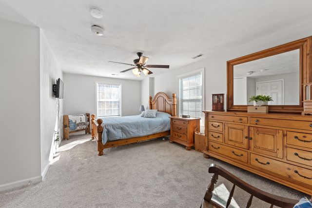 1950 Dundee RD, Huddleston, VA 24104