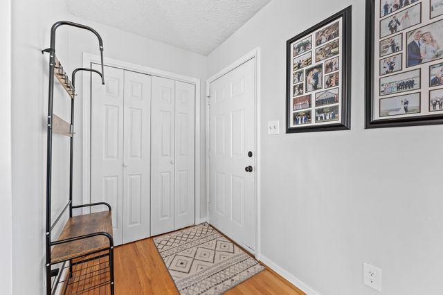 1950 Dundee RD, Huddleston, VA 24104