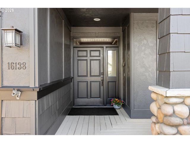 16138 Se GOOSEHOLLOW Dr, Damascus, OR 97089