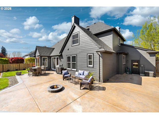 16138 Se GOOSEHOLLOW Dr, Damascus, OR 97089