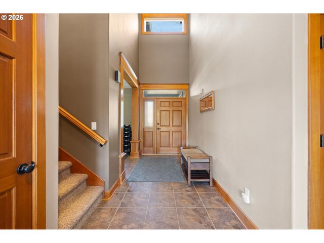 16138 Se GOOSEHOLLOW Dr, Damascus, OR 97089