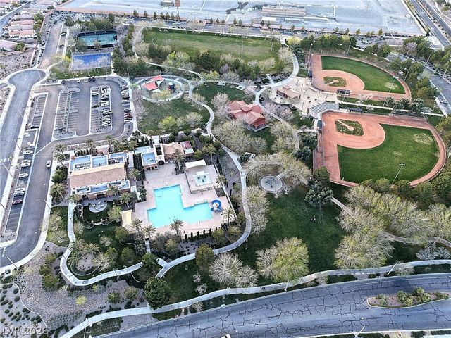 11733 Via Esperanza Avenue, Las Vegas, NV 89138