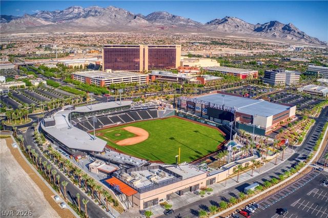 11733 Via Esperanza Avenue, Las Vegas, NV 89138