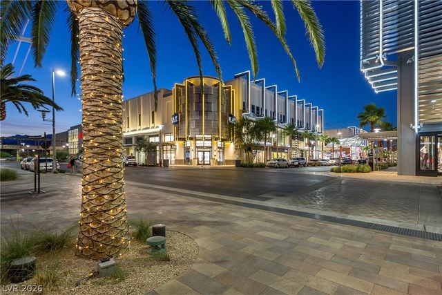 11733 Via Esperanza Avenue, Las Vegas, NV 89138