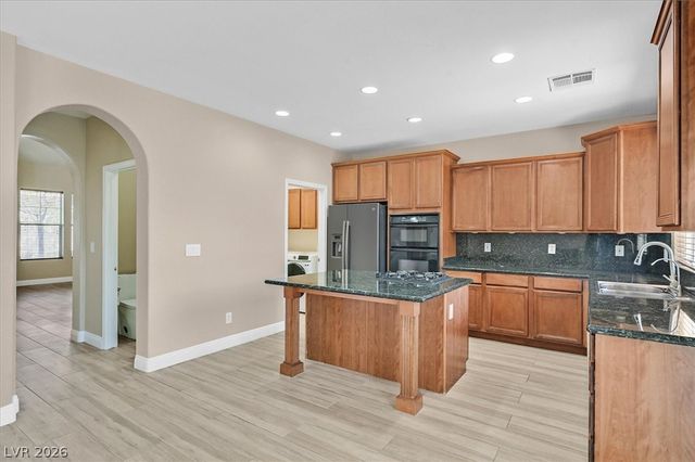 11733 Via Esperanza Avenue, Las Vegas, NV 89138