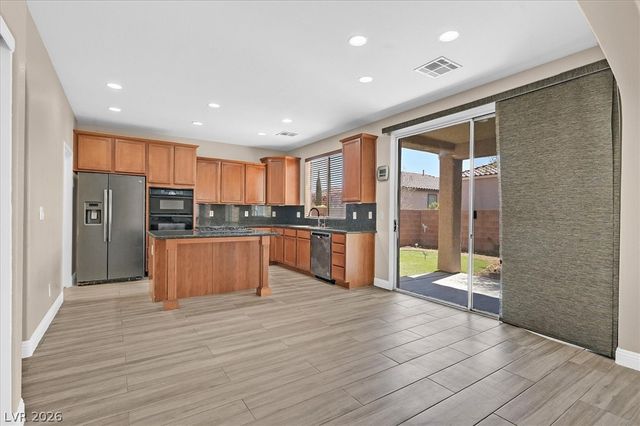 11733 Via Esperanza Avenue, Las Vegas, NV 89138