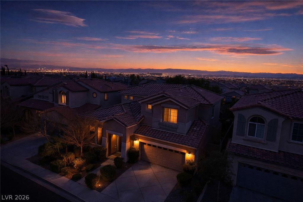 11733 Via Esperanza Avenue, Las Vegas, NV 89138