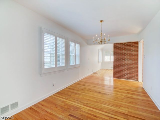 15 Walnut St, Chatham Boro, NJ 07928